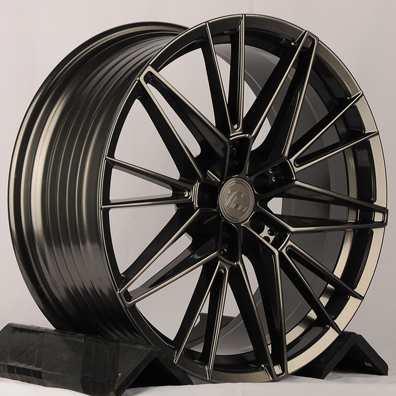 Диски Tisli Phoenix G 8.5x20/5x112 D66.6 ET25 Gunmetal 