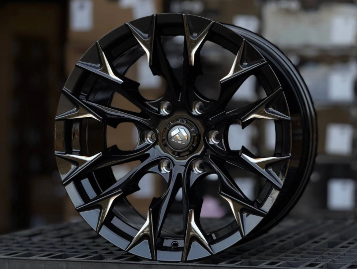 Литые диски FUEL FLAME 8322 18, 6x139.7, GLOSS BLACK MILLING (ET: 5, DIA: 110.1, W: 9.5)