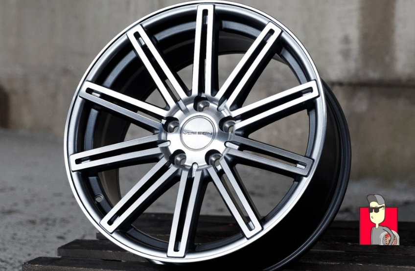 Комплект дисков Vossen CV4 18x8 et35 5x114.3 d73.1