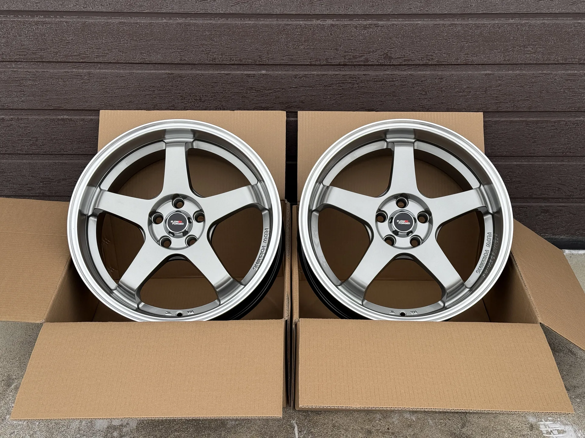JStreet FF 415 R17 7.5х17 5*100 ET38 DIA73.1 Hyper Lip (HBL) Литой