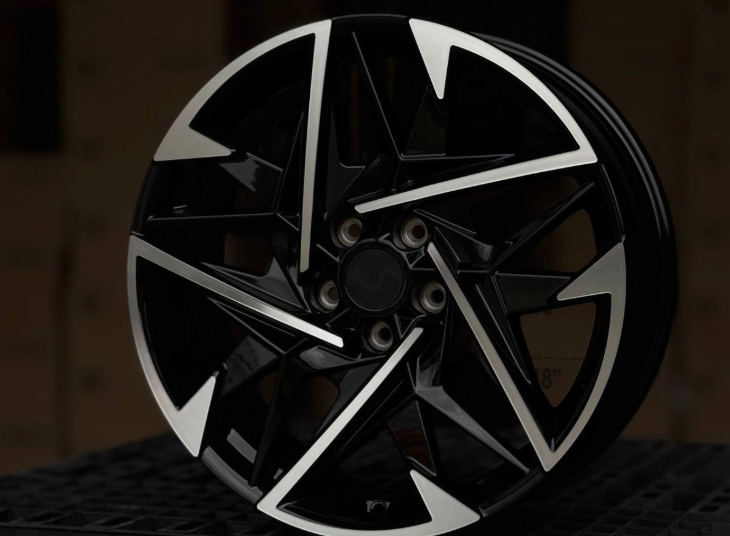 Литые диски KIA K5 H3540F FlowForming 18, 5x114.3, GLOSS BLACK FACE (ET: 45, DIA: 67.1, W: 7.5)
