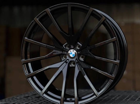 Литые диски BMW 742M STYLE YF0212 FlowForming (ET35/30) GLOSS BLACK 22” 5x112 10/11J D66.6