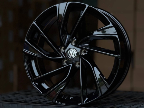 Литые диски Volkswagen GLOSS BLACK 17” 5x112 ET40 7J D57.1